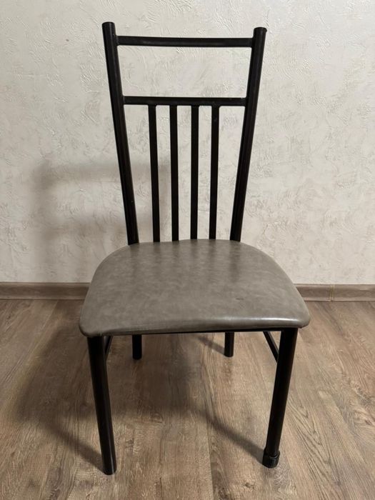 Стулья в хорошем состоянии