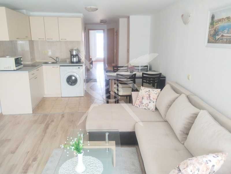 Продава се Двустаен апартамент в к.к. Слънчев бряг - 71 кв.м за 888 €/кв.м - Снимка #1