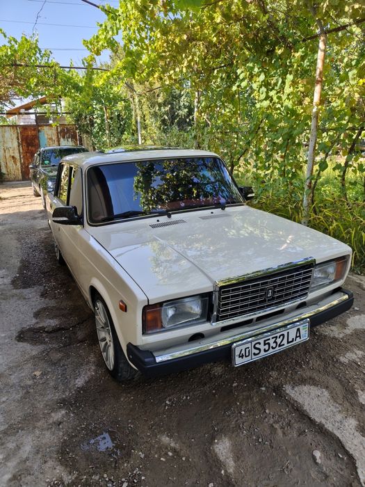 Vaz 2107 naxtga sotiladi