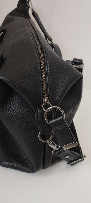 Черна дамска чанта