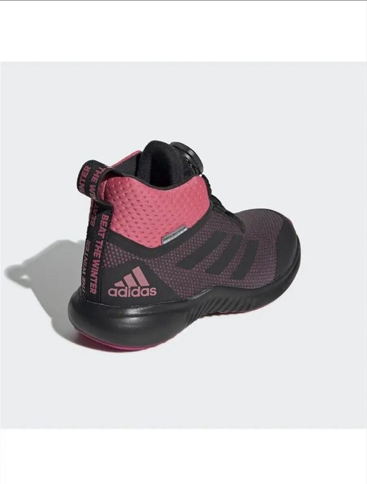 Продам новые осенние кросовки Adidas