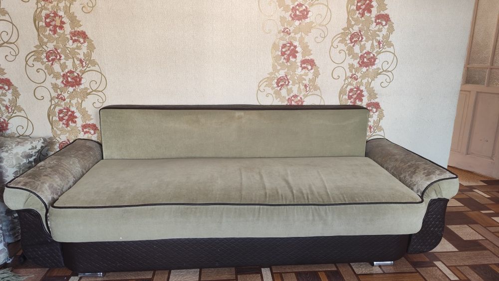 Продам диван б/у