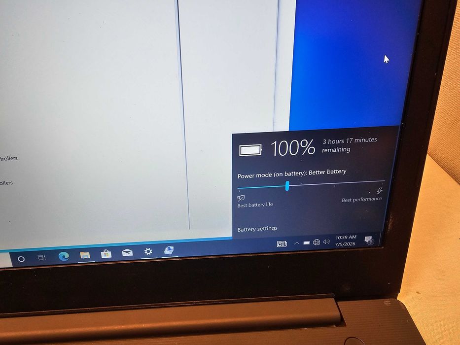 Laptop Lenovo V130-14IKB - Core i5-7200U, 8GB RAM, 256GB NVMe SSD