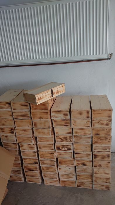 Cutie din lemn handmade