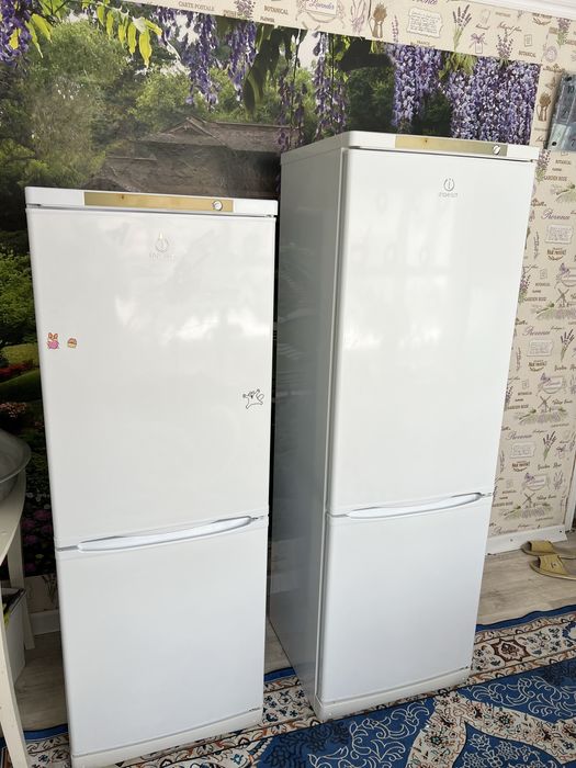 Продам Холодильник с Машинкой