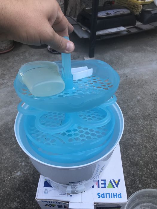 Електрически парен стерилизатор Philips-Avent за бебешки шишета