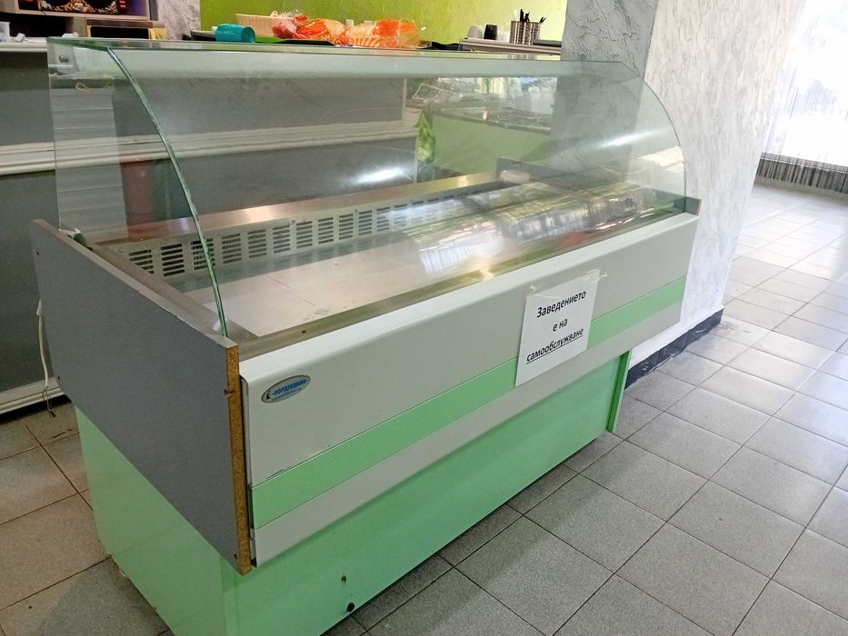 Продава ковектомат и витрини