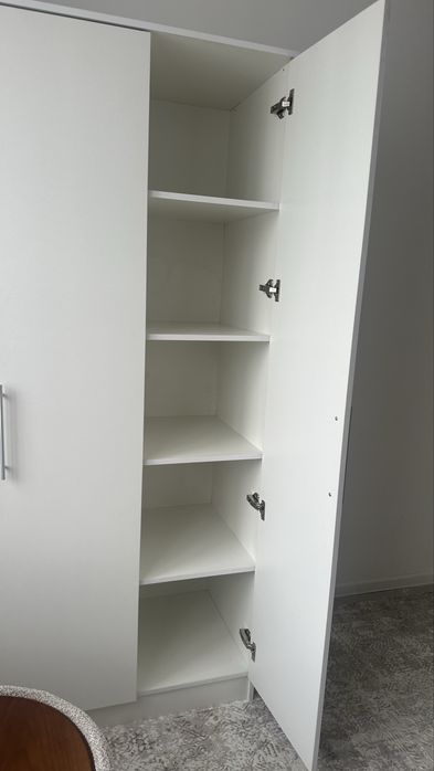 Шкаф белый 120х50.