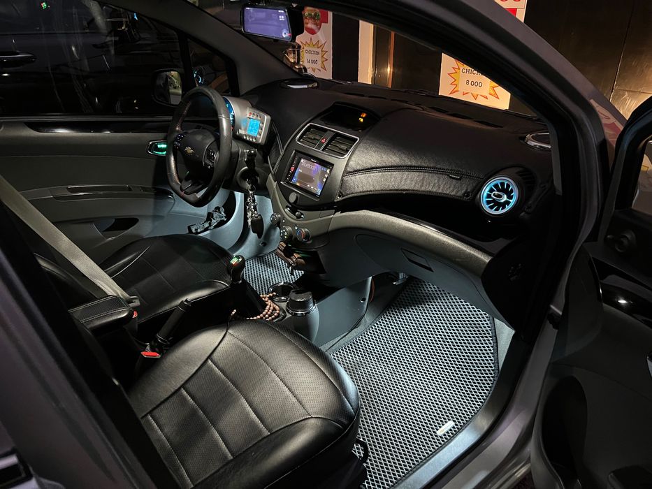 Продается Спарк срочно