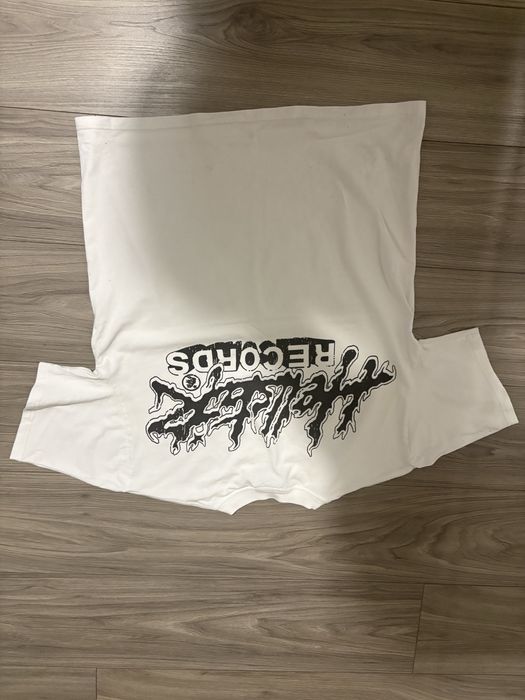 tricou hellstra