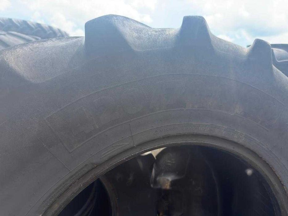 Anvelope caucucuri 420 70 R 28 si 340 85 R 24 13,6 R 24  Michelline  Fiat 80 90 Fiat 70 90 Fiat 88 94  New holland John Deere Case Claas Fendt Deutz