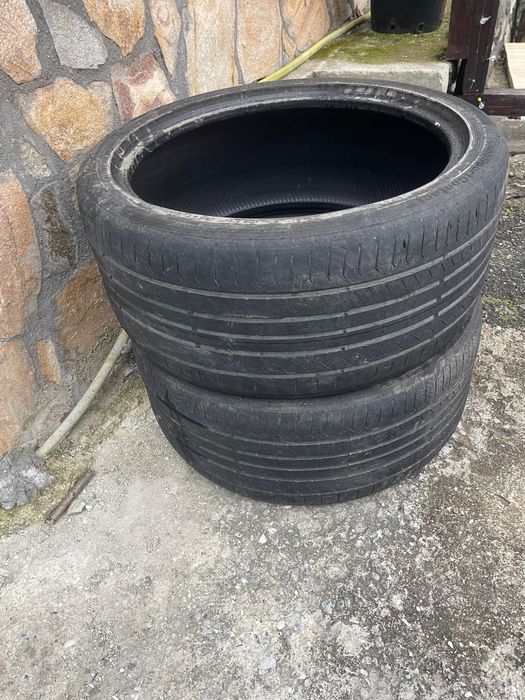 Гуми 285/35/21 continental