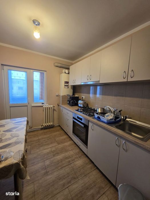 Inchiriere apartament cu 2 camere, Cetate, langa Liceul Sportiv, COMIS