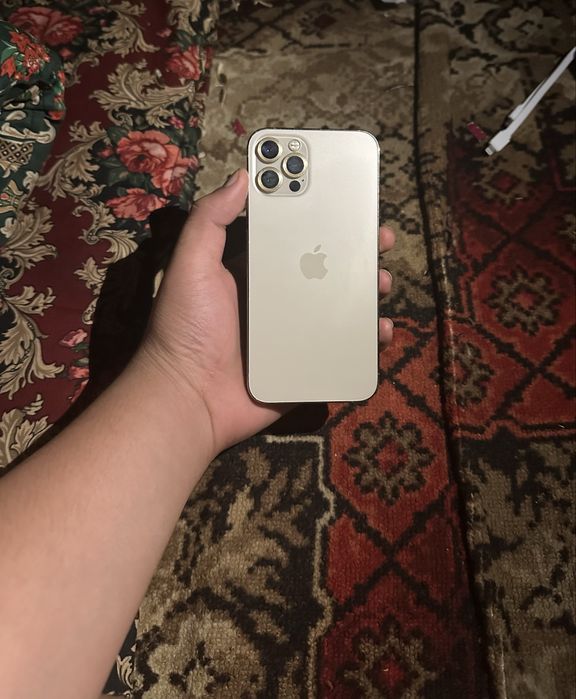 iPhone 12 pro 72%