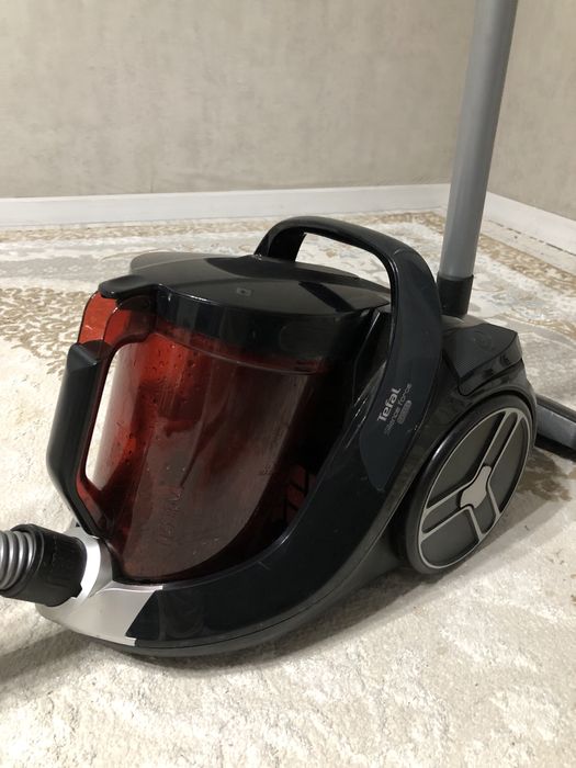 Пылесос Tefal Silence Force Cyclonic бу