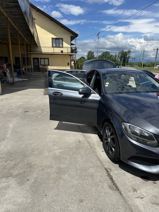 Mercedes-Benz C-Class C200d