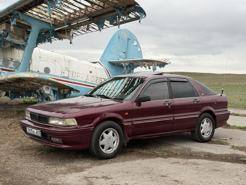 Mitsubishi galant 6