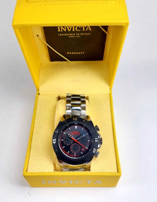 INVICTA Часовник хронограф