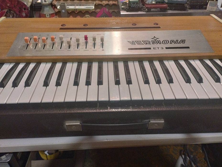 Синтезатор Vermona ET-3