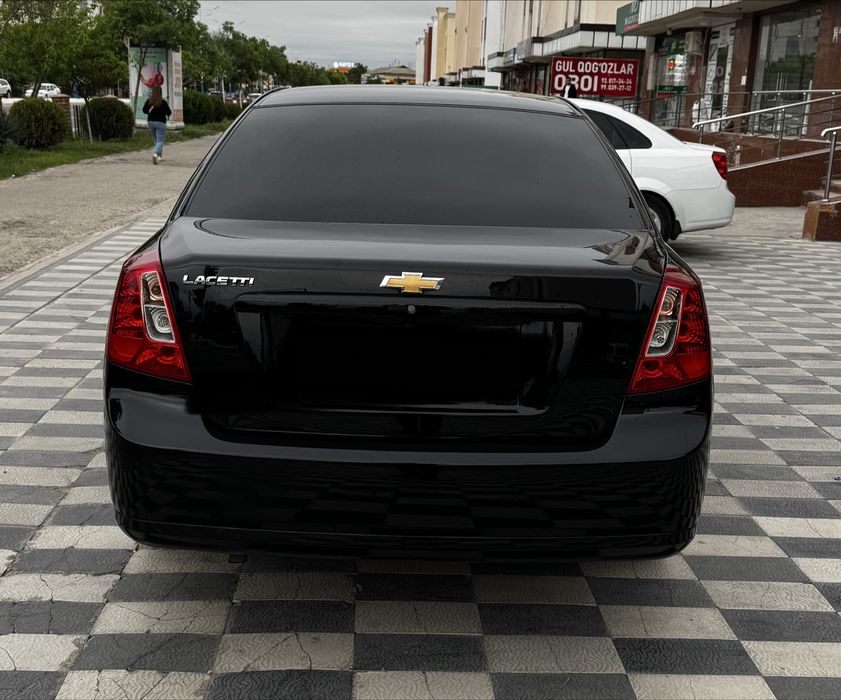 Lasetti 3 pozitsiya bez lyuk