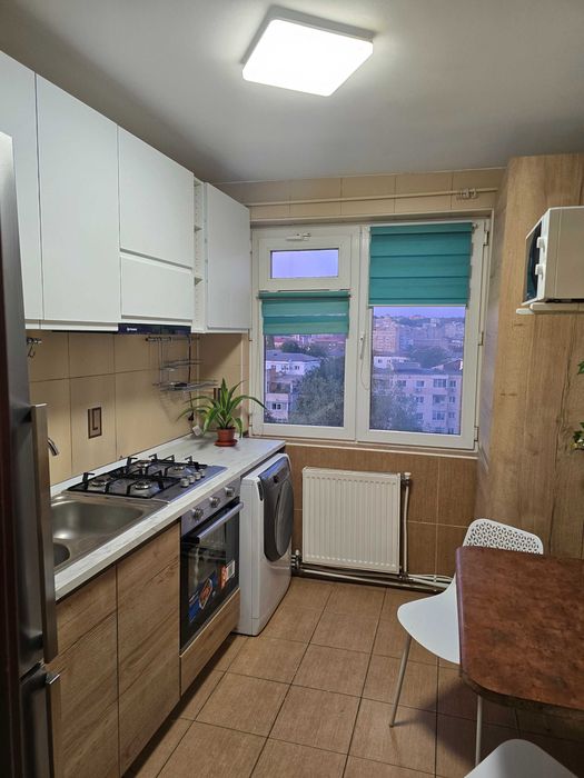 Închiriez apartament 4 camere,Iași,Alexandru cel Bun
