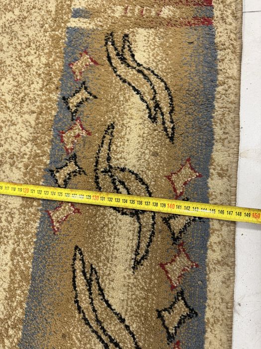 Продаю ковёр в хорошем состоянии