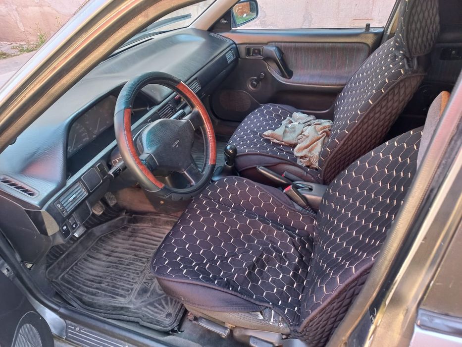 Продам мазду 323