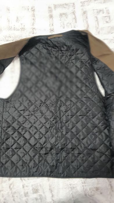 Мъжка жилетка, чисто нова, не е носена , шита по поръчка