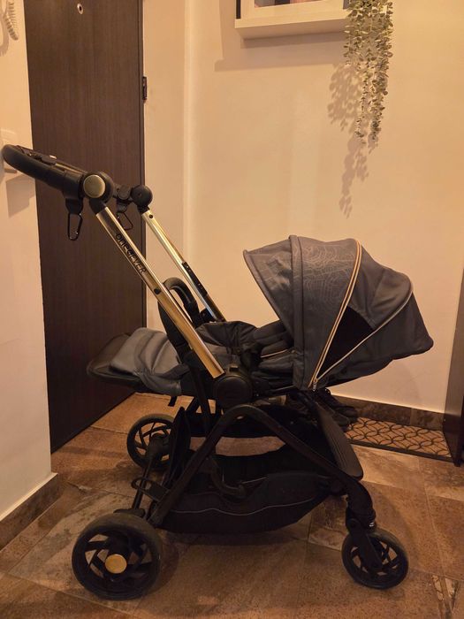 Carut chicco one4ever cu doua sezuturi. Garantie pana in aprilie 2027