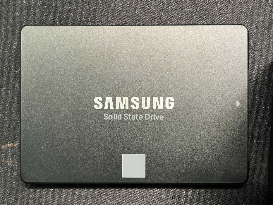 SSD Samsung 870 EVO 1TB SATA 2.5” - fiabil, ideal upgrade