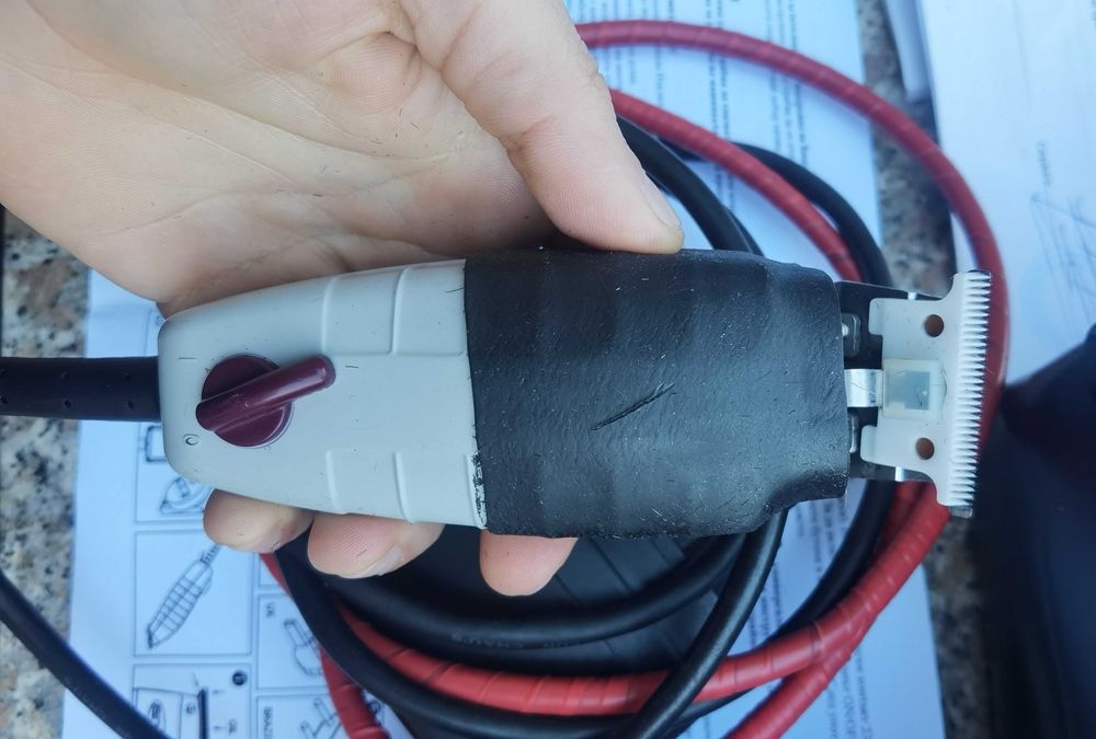 Тример за подстригване Andis T-outliner