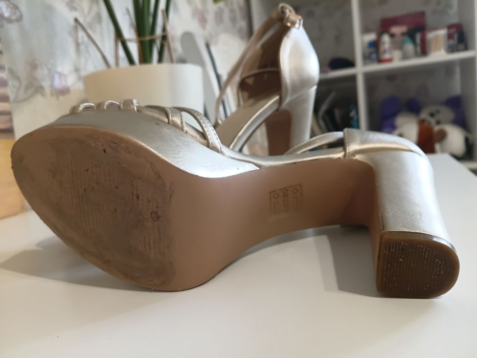 Туфли женские 39 размер