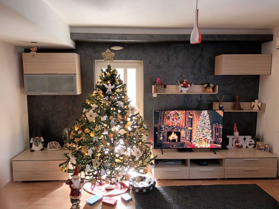 Brad artificial cu suport 210 cm