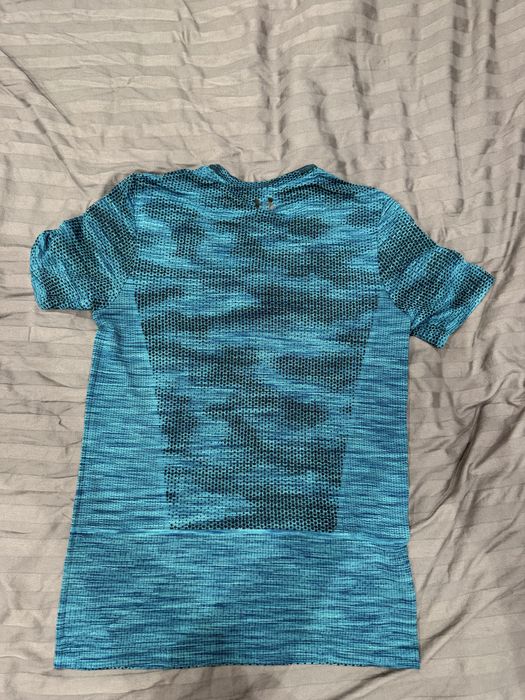 НОВИ ТЕНИСКИ ОРГИНАЛНИ Esentials , UNDERARMOUR