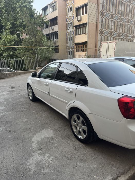 Chevrolet Jentra
