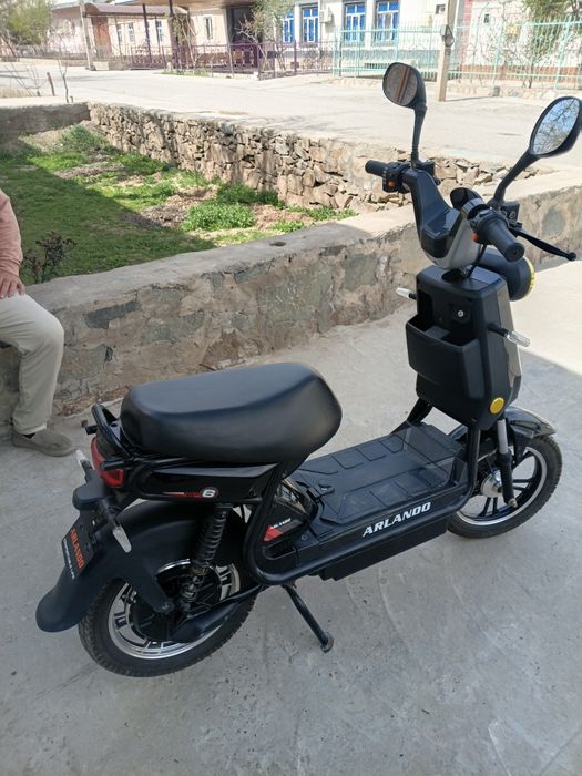 Skuter Arlando elektricheski