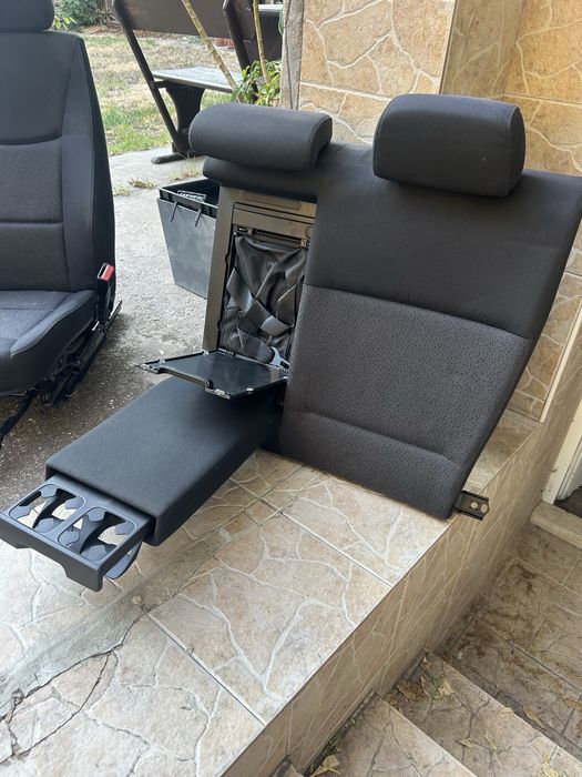 Салон за БМВ BMW E90