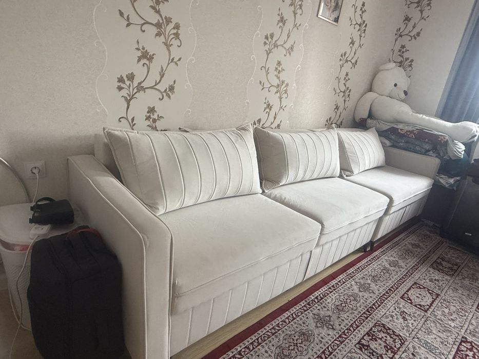 Продам шикарный диван