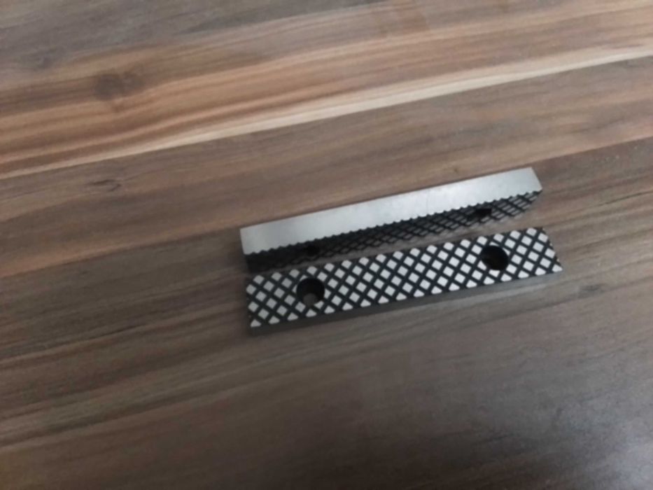 Челюсти за менгеме