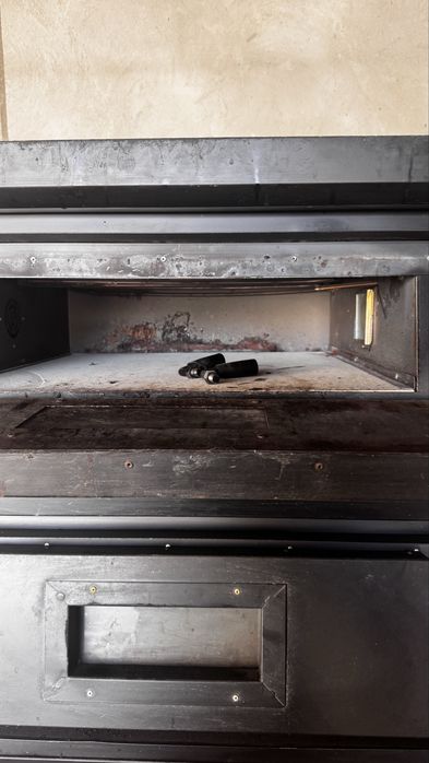 Печь для пицци.