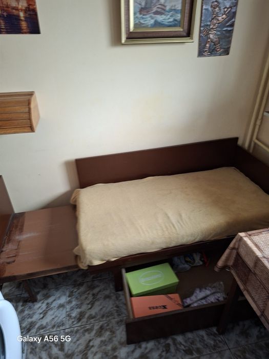 Кухненски диван разтегателен.