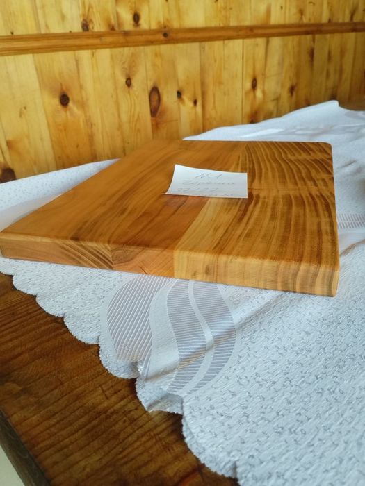 Дъски за сервиране и рязане