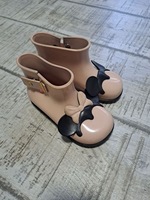 Детская обувь для девочки