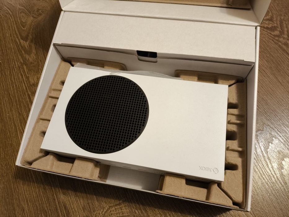 Xbox Series S Без Торга!!!