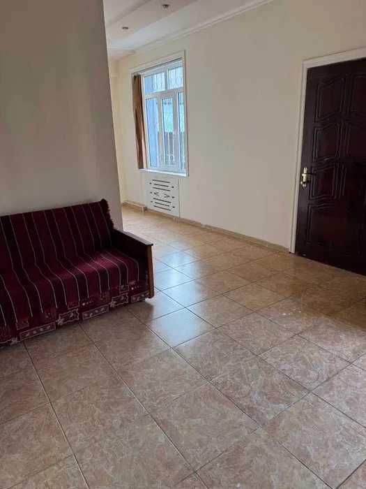 Срочно сдается дом 6 комнат, 4.5 сотки, Яшнабадский район.