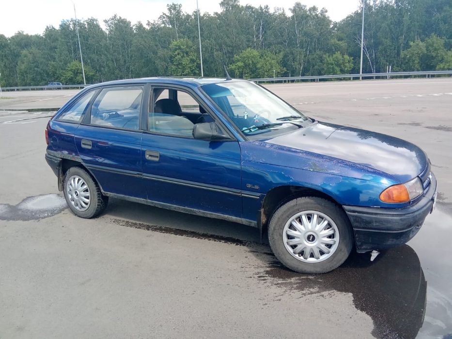 Автомобиль опель астра