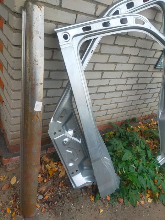 Продам кузовные части на Газель НЕХТ