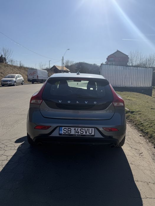 Vand Volvo v40 an fabricatie 2017