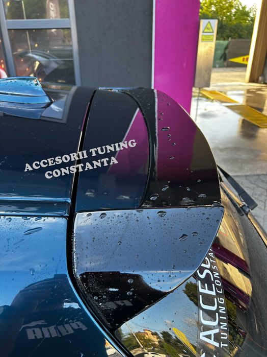 Eleron Haion - BMW Seria 1 F20 Negru Lucios