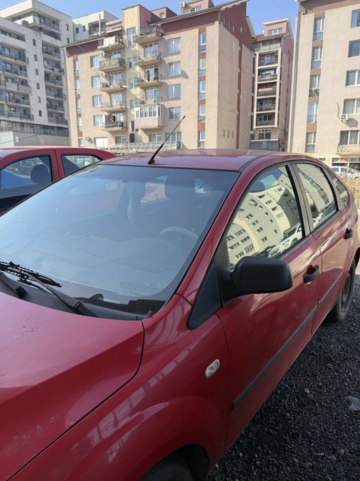 Ford Focus 1.6 benzină